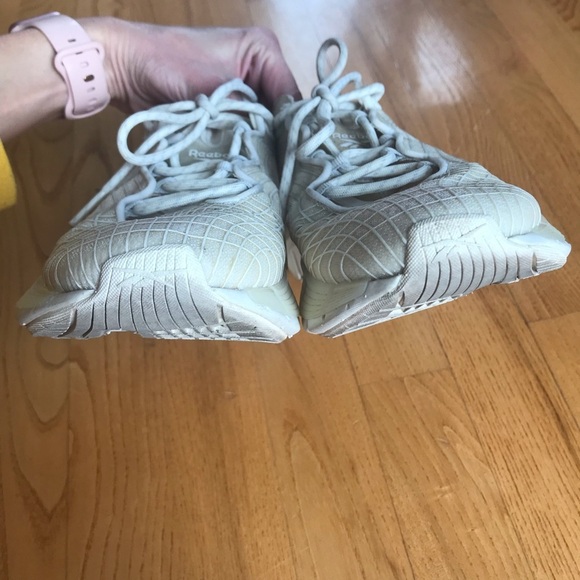 Reebok Zig Kinetica 2 sneakers shoes Chalk Orange Flare off-white womens size 7 - Picture 3 of 13